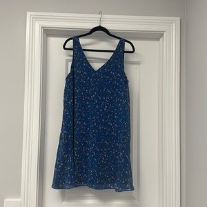 Blue floral chiffon shift dress